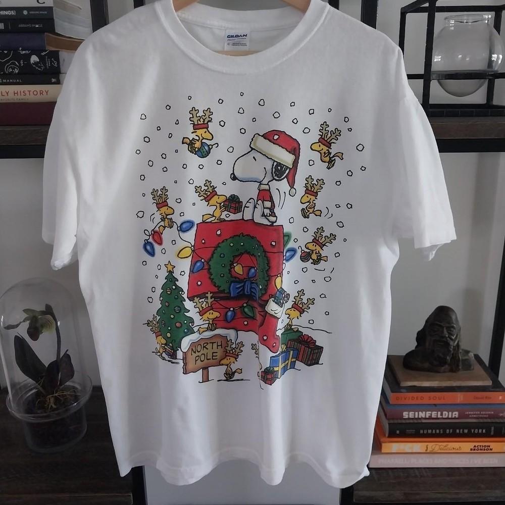 Retro SNOOPY Christmas Design Unisex TShirt Gift For Fan S5XL Unisex T-Shirt