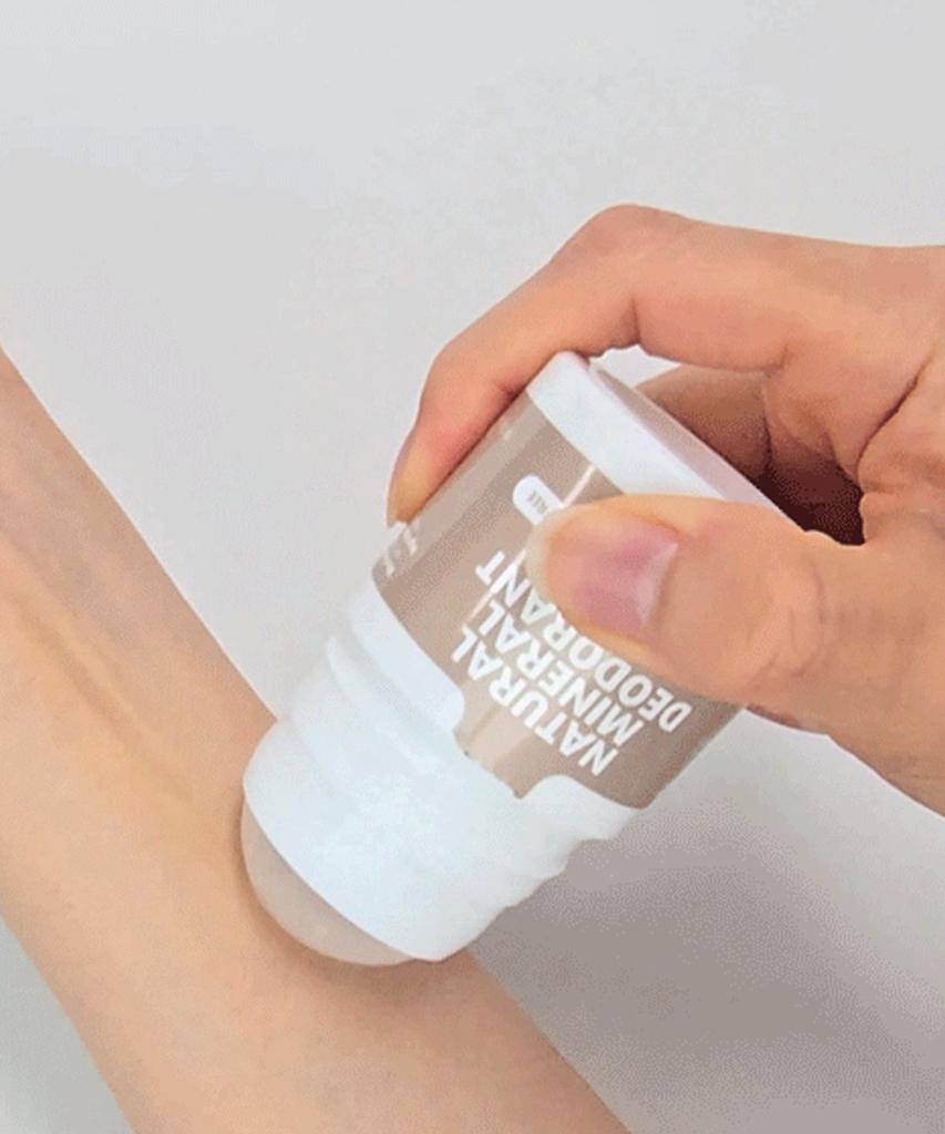 Natural Mineral Deodorant Unscented Roll-on 60mL