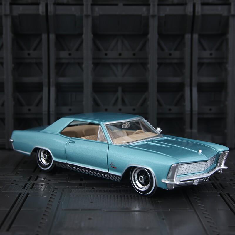 Майсто 1:26 Buick Riviera Gran Sport Тестовая Литая Модель Автомобиля Литьевые Модели и Игрушечные Транспортные Средства Модель Автомобиля Масштабная Модель Автомобиля Для Детей