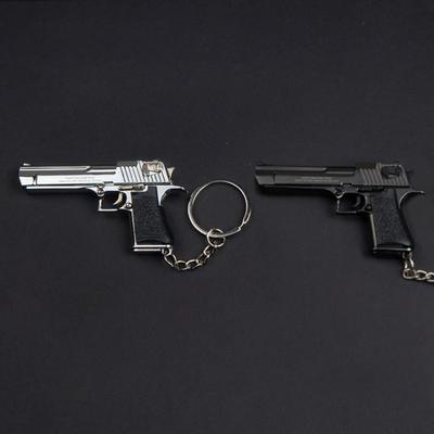 Сплав 1:Брелок для ключей Пистолет Desert Eagle 4-го масштаба Мини-модель игрушечного пистолета Металлический брелок для взрослых и детей Рождественский подарок