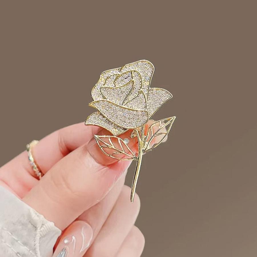 Брошь Пипа Жуи: Элегантная классическая жемчужная брошь для женского ципао