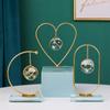 Creative Iron Crystal Ball Jewelry Home Decoration Statue Statue Sculpture Living Room Desk Accessories Dining Table Decorations