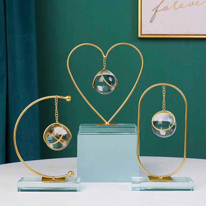 Creative Iron Crystal Ball Jewelry Home Decoration Statue Statue Sculpture Living Room Desk Accessories Dining Table Decorations