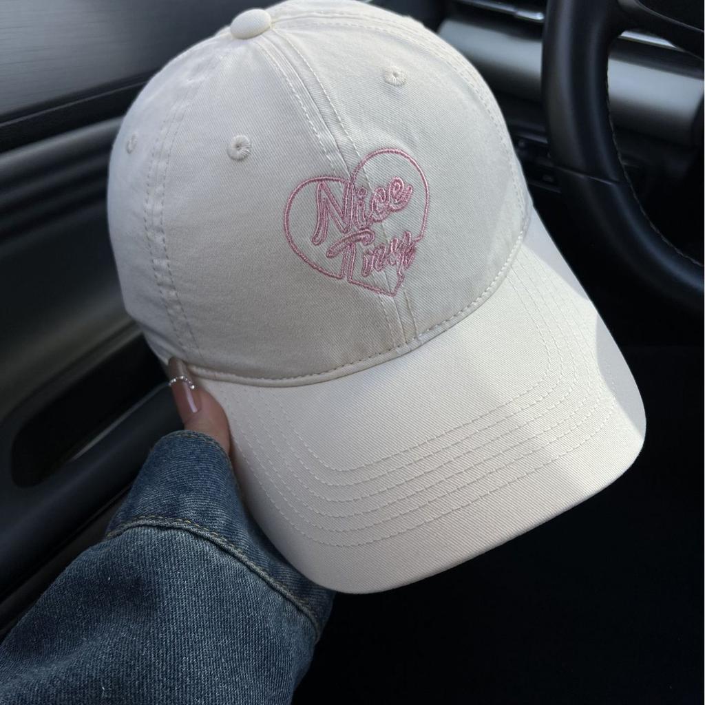 Korean version of classic black hat, new heart-shaped baseball cap, male letter embroidery cap