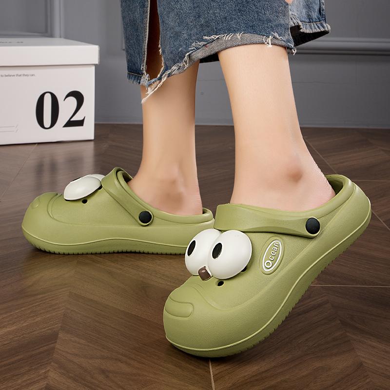 New Fashion Shoes Couple Style Cute Beach Sandals Women Summer Outdoor Casual Slippers Summer Soft Anti Slip Thick Sole Shoe