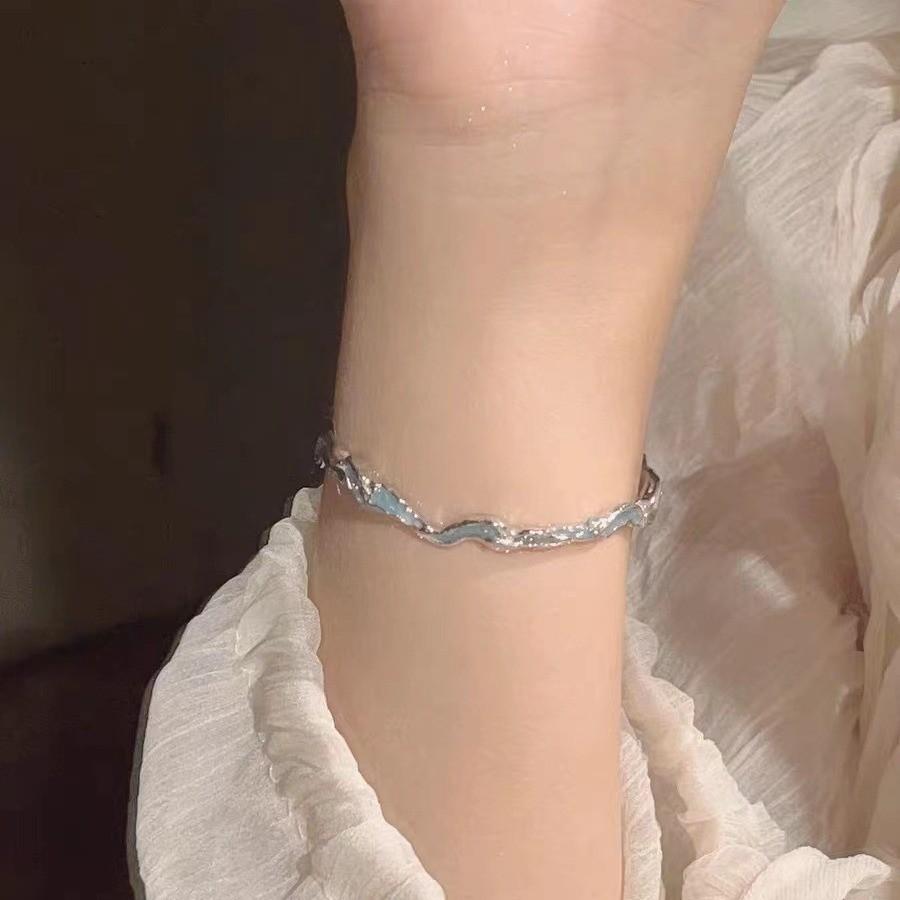 Elegant Blue Wave Bracelet For Women Fashionable Alloy Jewelry With A Chic Geometric Design