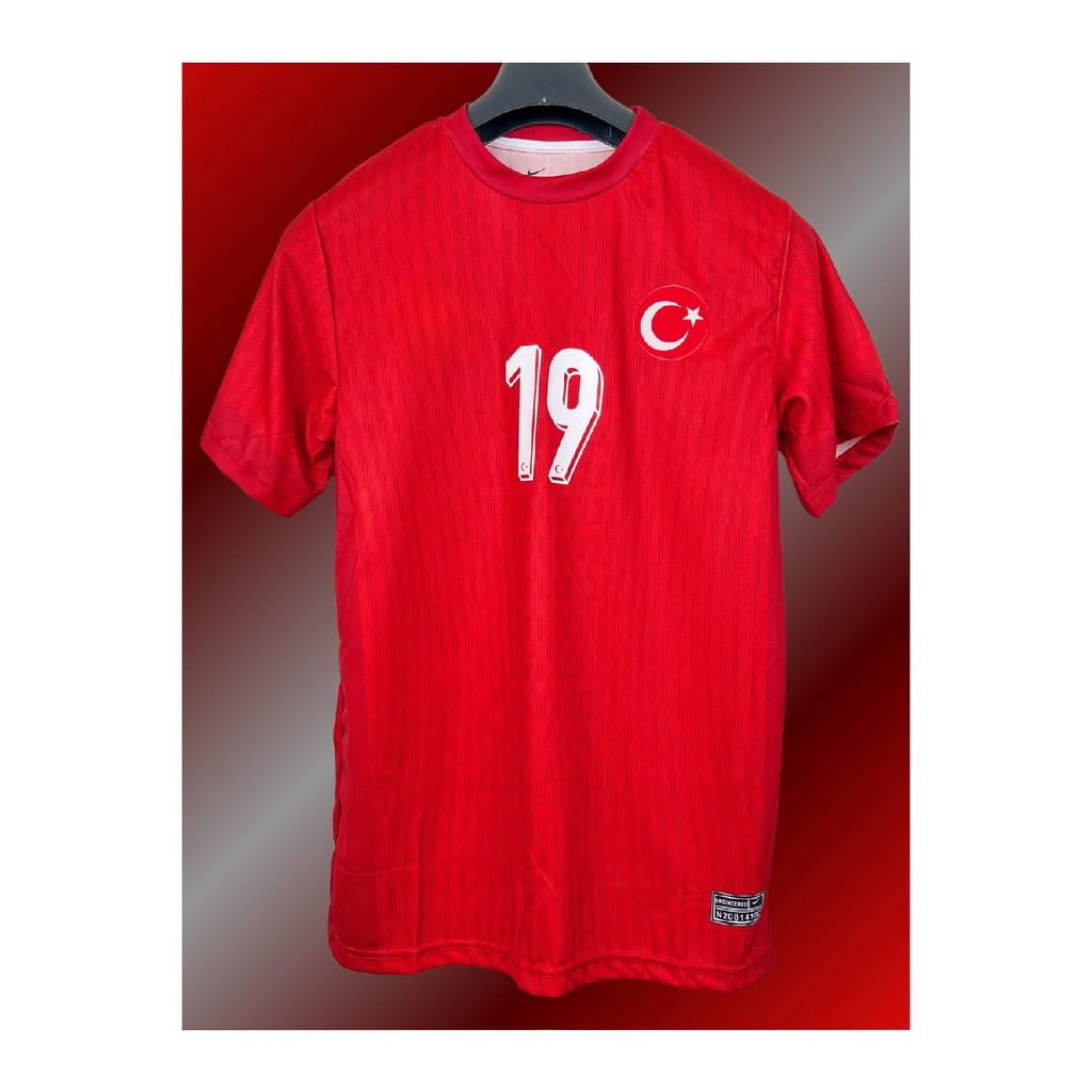 Kenan Yldz Trkiye Красная взрослая майка Евро-2024