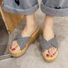 Женские тапочки Пляжная обувь на толстой подошве Модные и повседневные сандалии