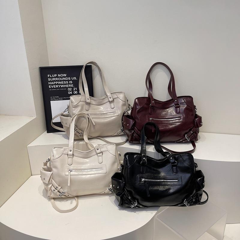 Мода панк ветер локомотивная сумка сумочка большая вместимость на плечо под мышку персонализированная расслабленная большая сумка