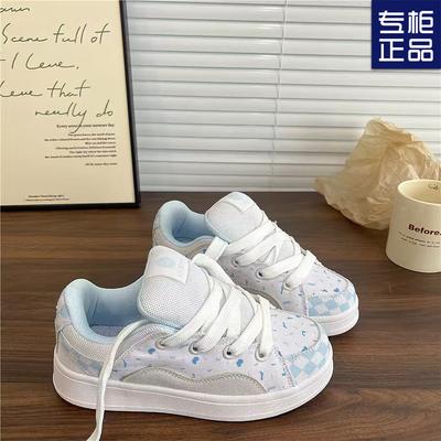 Весна 2025 новый студент универсальная спортивная повседневная обувь для скейтборда корейская версия с чувством дизайна цветовая гамма обувь-хлеб женский модный тренд