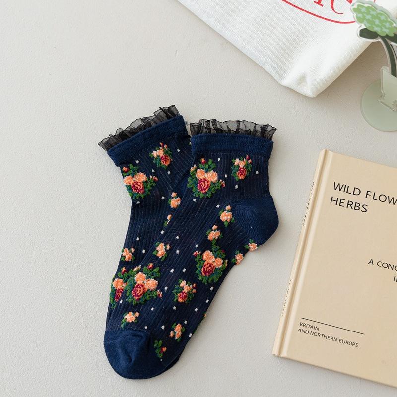Spring/Summer New Women's Boat Socks with Cardline Thin and Breathable Short Socks 2024 Japanese Lace Lace Small Floral Boat Socks