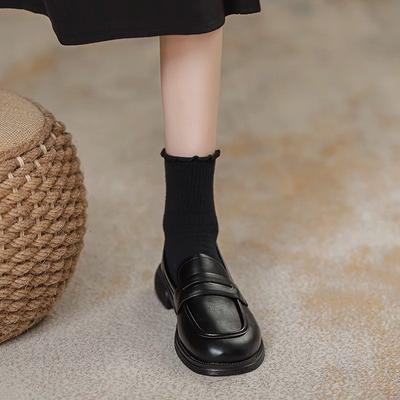 Британские маленькие кожаные туфли женские весенние черные мокасины 2025 новые туфли Doudou с одной педалью плоские одинарные туфли