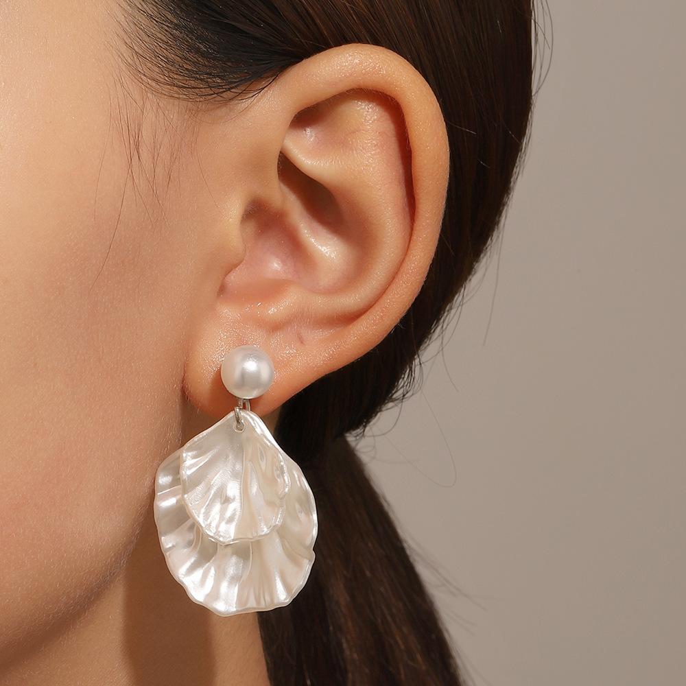 New Shell Style Women Earrings Simple Versatile Earrings Sweet Fan Shell Earrings