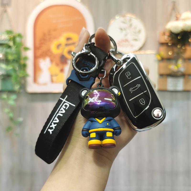 DS Master Xiongbing Iron General Car Remote Key Cover with Buckle – Unisex Car Key Aftermarket Accessory.