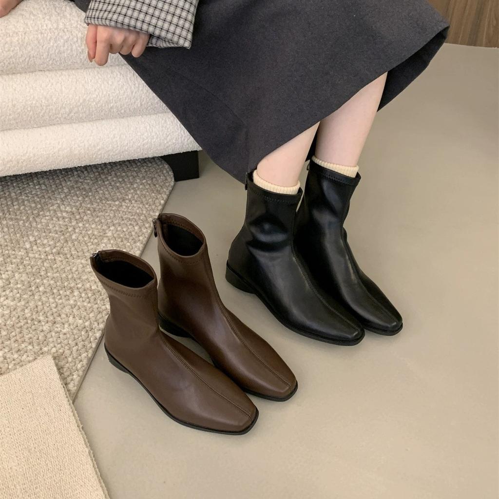 Korean Version of Square Head Thick Heel Rear Zipper Fashion Boots Women's New Products In Autumn and Winter 2025 Fashion Texture Comfortable Short
