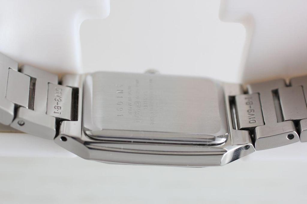 [USED] Working SEIKO LUKIA Watch 1N01-OBYO