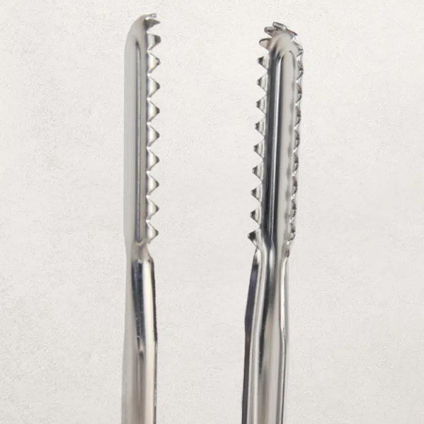All-Stainless Steel Serrated Alligator Kitchen Tongs (27cm) Silver