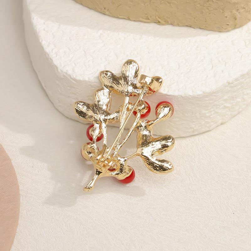 New Fortune Tree Red Prosperity Brooch Women's Design Pin Suit Coat with Premium Accessories