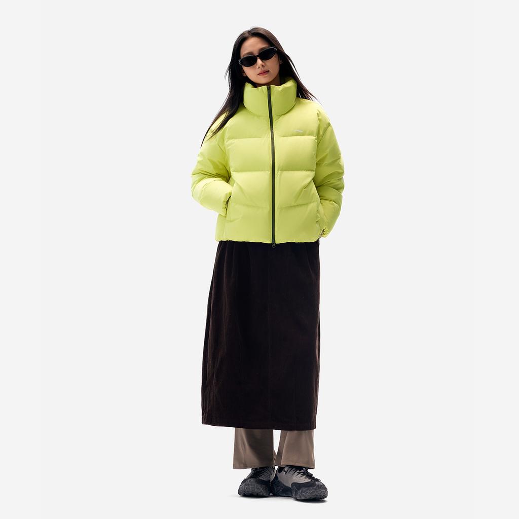 Li Ning Серия Фитнес Повседневная Мода Простой Однотонный Универсальный Удобный Теплый Воротник-стойка Молния Короткий Пуховик Женская Верхняя одежда AYMV396-9