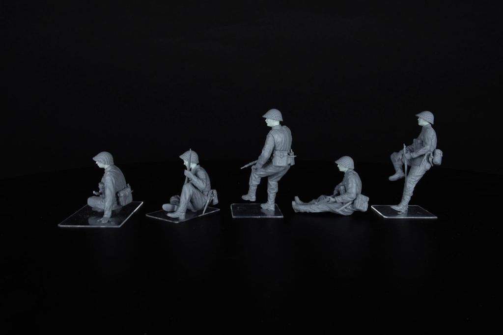 Miniart Британский танк Западная смоляная голова Пластик MA35496 1/35 Всадник, Европа, Модель, (Человек)