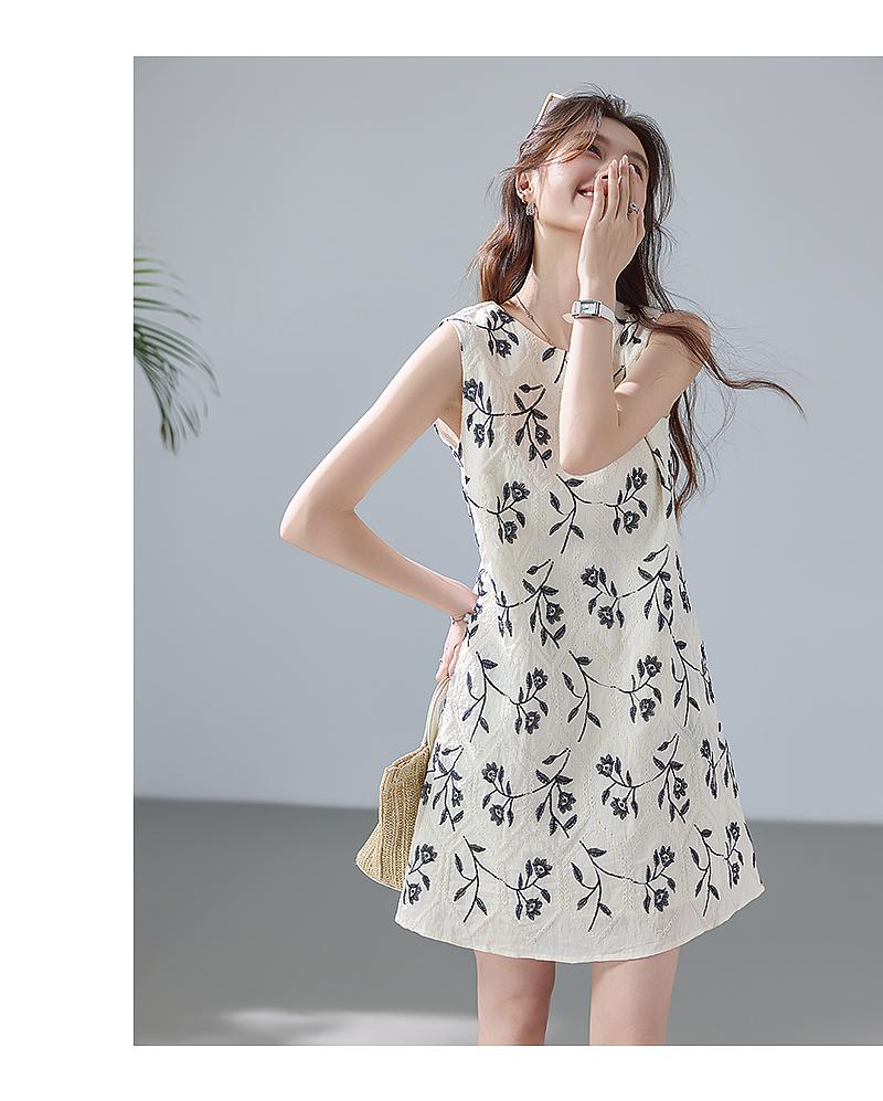Retro floral paper French retro embroidered sleeveless dress with lining for summer Hepburn style short skirt