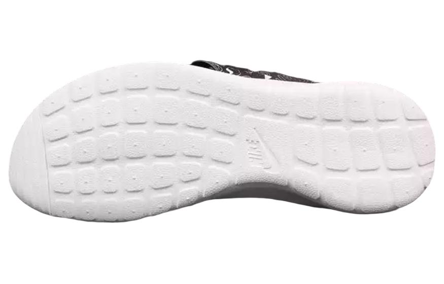 Nike Женские сандалии Roshe One Print 'Черно-белый' 832644-011