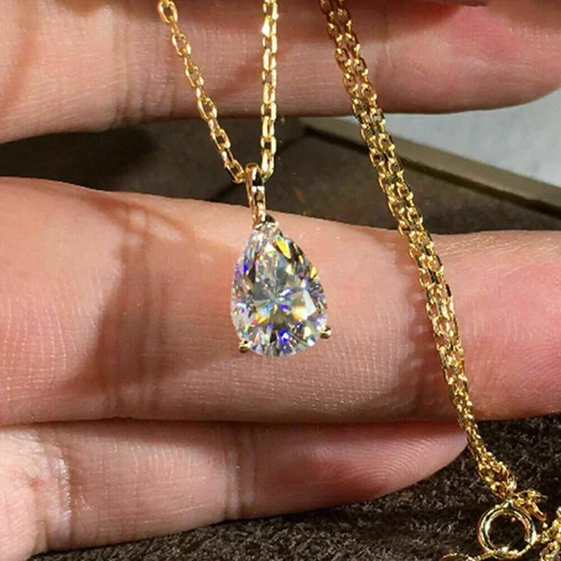 Европейское и американское простое ожерелье с золотым цирконом в форме сердца для женщин, высококлассный модный темперамент, нишевый дизайн, ювелирные изделия Wh