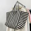 Fashion Contrast Color Large Capacity Shopper Tote Bag New Fashion Striped Underarm Travel Bag Shoulder Bag For Women