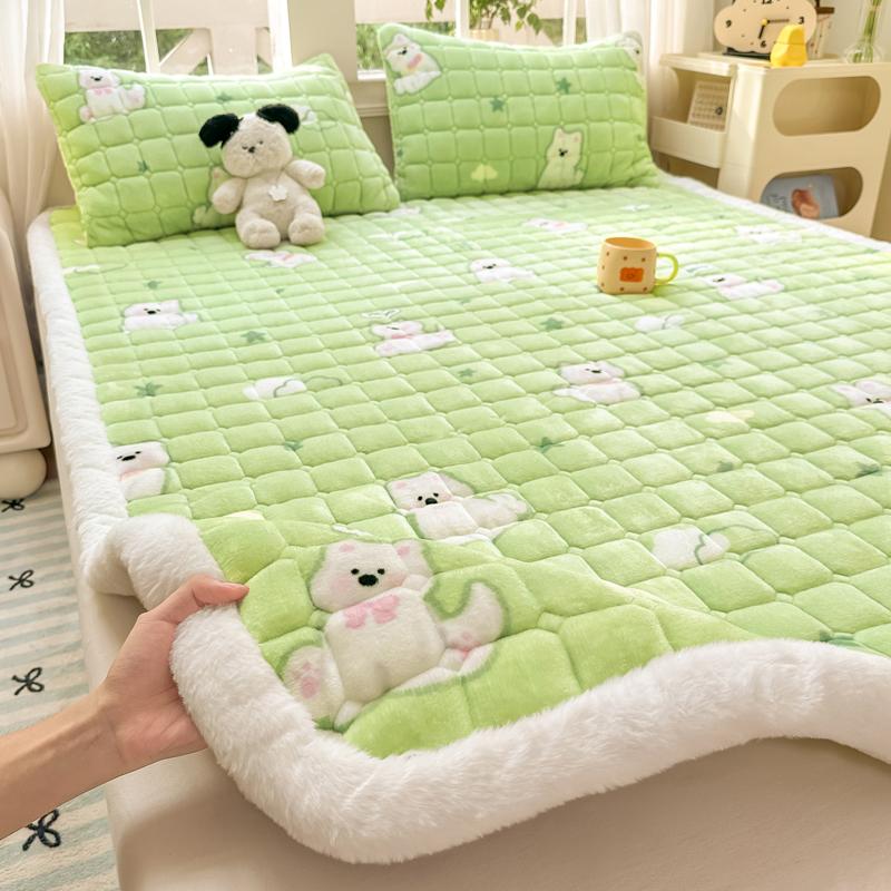 New Autumn Winter Thicken Milk Fleece Mattress Toppers Cartoon Printed Skin-friendly Cozy Mattress Pad Soft Fluffy Warm Bed Pads