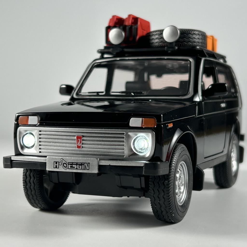 1:24 Русская LADA NIVA ДИКАЯ ВЕРСИЯ Внедорожник Металлический Литой Модель Автомобиля Настольный Дисплей Коллекционный Орнамент Праздник