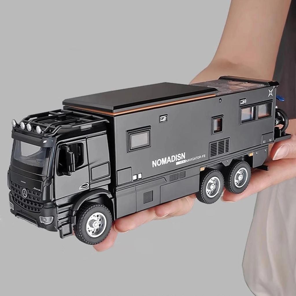 2026 Новый 1:24 Бенц Кемпер RV Моторхоум Игрушечная Модель Автомобиля, Литая Машинка-грузовик с Инерционным Механизмом, Модель Игрушечного Автомобиля со Звуком и Светом для Детей Мальчиков Девочек Мотоцикл