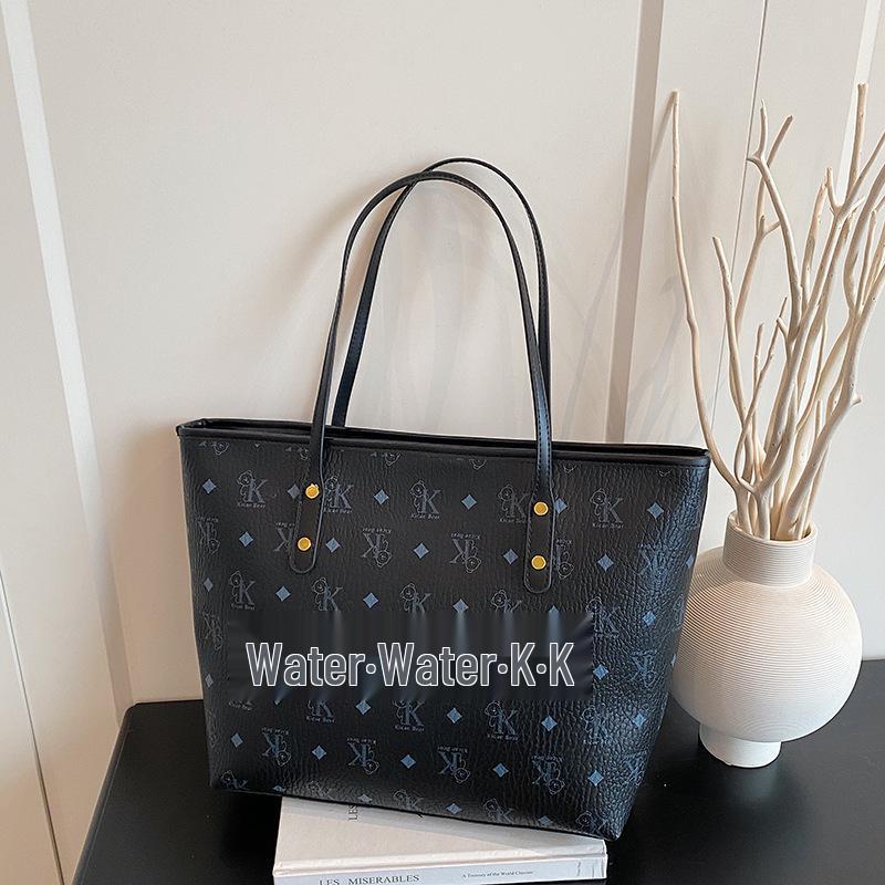 Women's High-Capacity Bear Print Tote Bag - Stylish Shoulder Handbag for Outings & Class