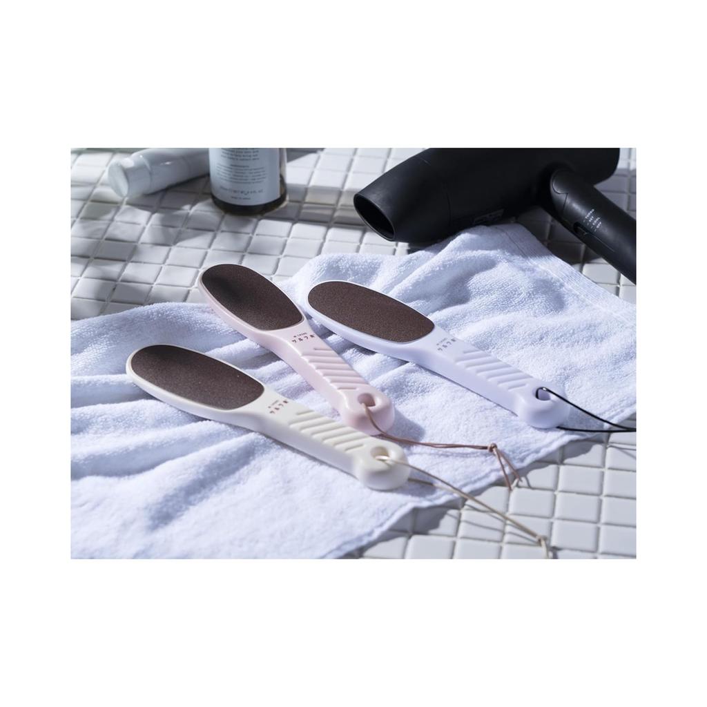 Мужская пилка для пяток для ухода за ногами [совместно с дерматологами] Двусторонняя грубая/тонкая пемза для отшелушивания - белая