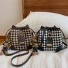 Женская сумка-ведро Niche Foreign Style Сумка через плечо Шерстяная клетчатая сумка-ведро Модная универсальная сумка-мессенджер