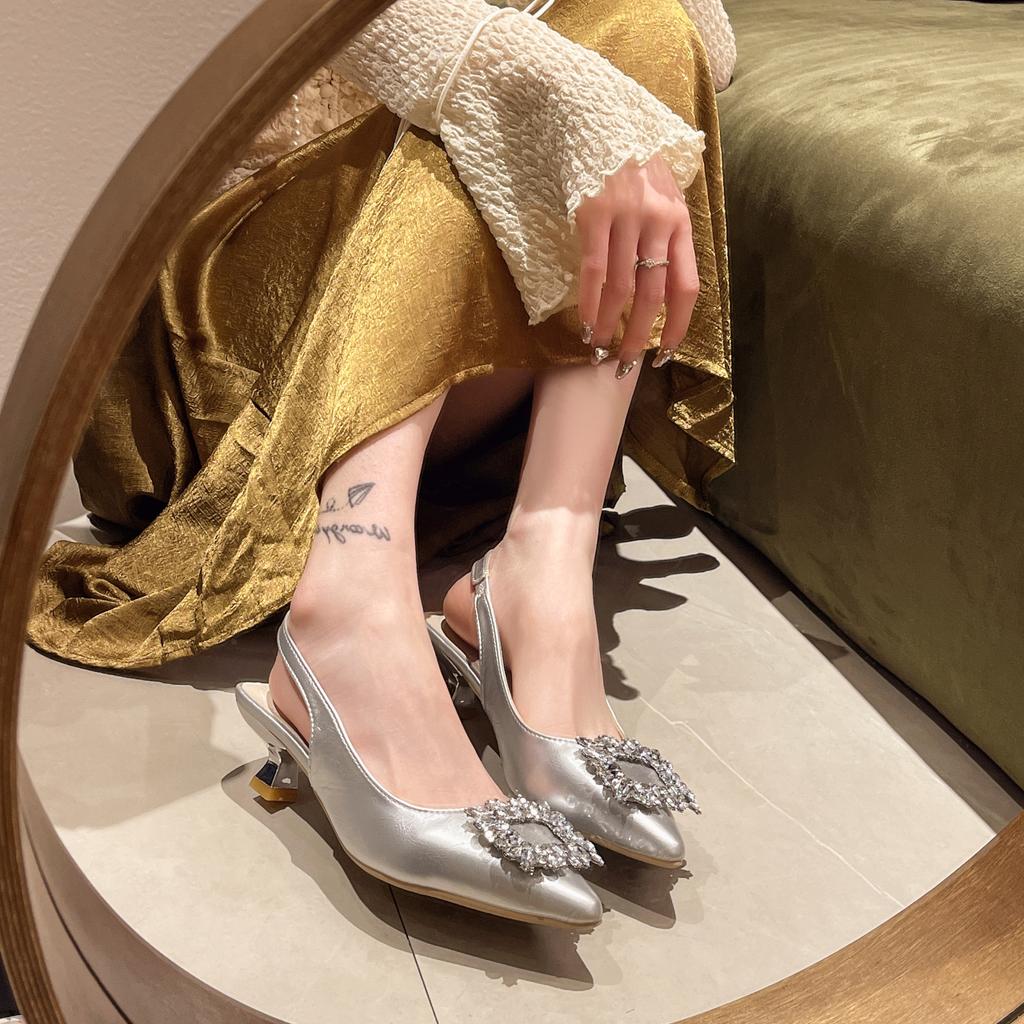 Новая женская обувь 2024 года, туфли-лодочки с острым носком, нежно-розового цвета, с бриллиантами, однотонные, с ремешком на пятке, модная женская обувь для платья, сандалии для вечеринки