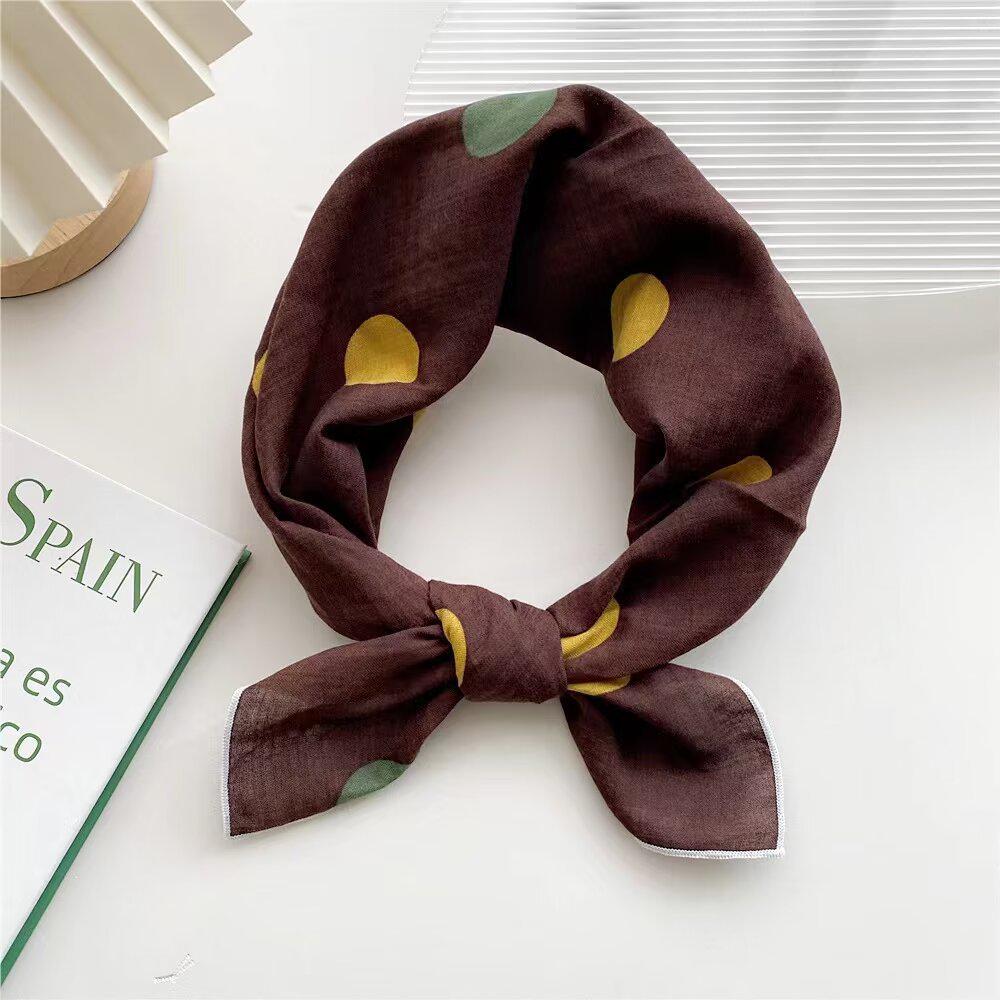 Retro Green Floral Small Silk Scarf - Korean Style Women's Versatile Autumn/Spring Accessory, Thin Square for Neck or Headband