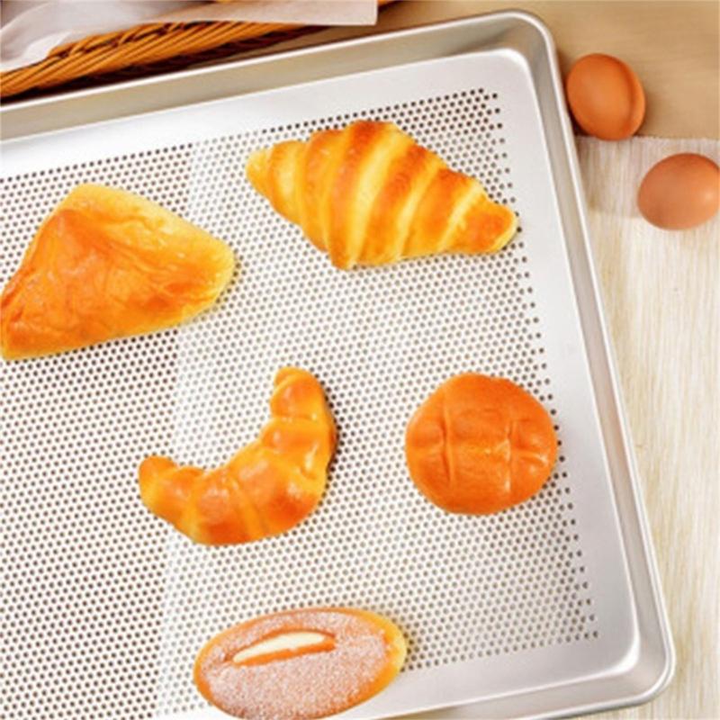 2Pcs Perforated Bakings Tray Aluminum Sheet Cake Pans Heat Resistance Bakewares NonStick Pizza Pans for Oven Toaster Bakings