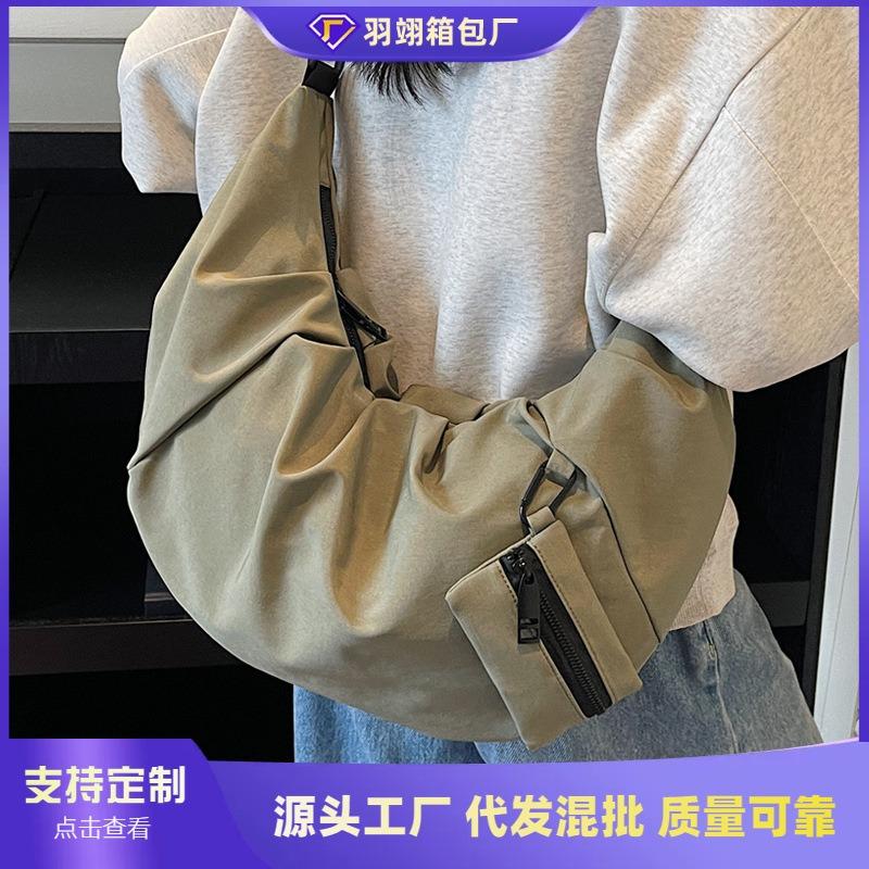 Сумка большой вместимости женская новая осенне-зимняя для отдыха нишевый дизайн на одно плечо сумка-мессенджер сумка-пельмень