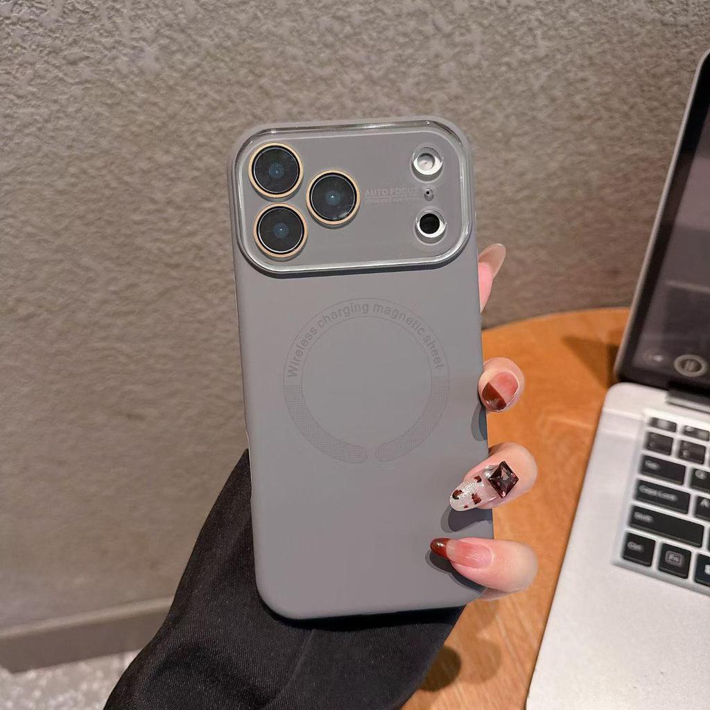 Силиконовый магнитный чехол Second Chance оранжевого цвета для Apple 16 Pro Max с защитной пленкой для объектива