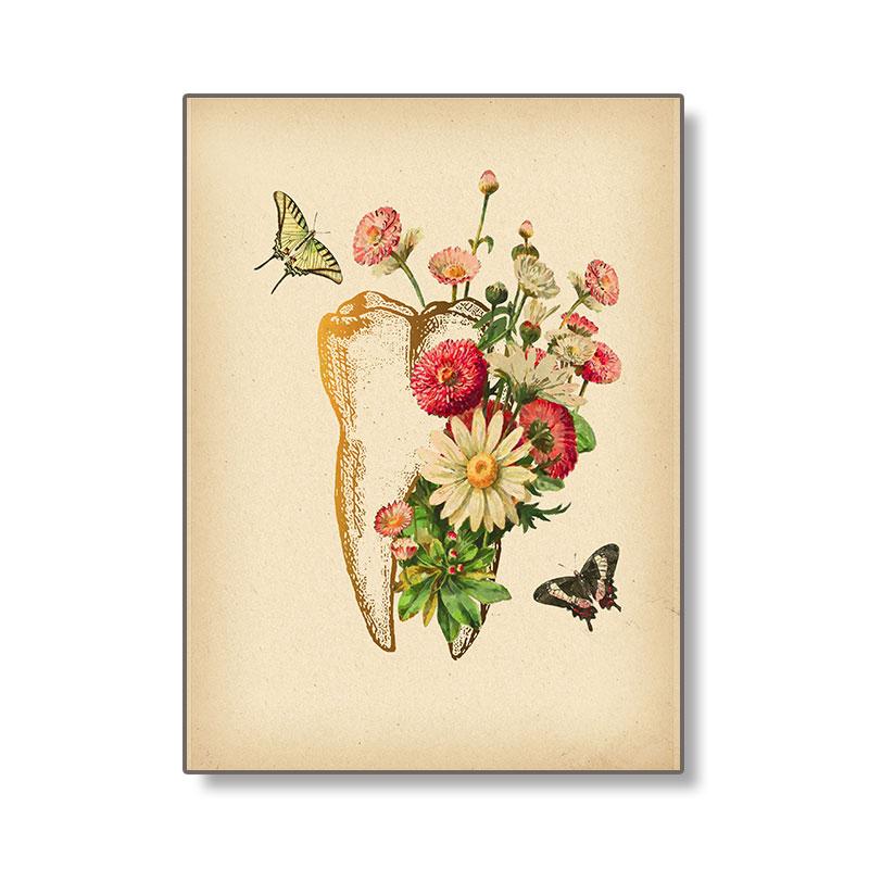 Набор картин на холсте в стиле ретро на тему медицинского образования, изображающий анатомию человека с мышечной системой, черепом и цветочными акцентами для офисного декора