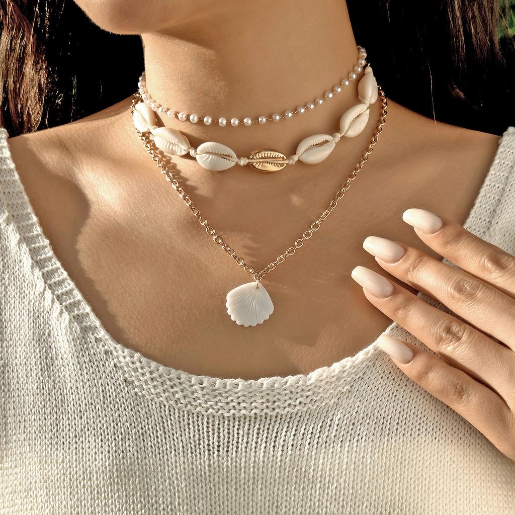 Hot Selling Collarbone Chain Multilayer Stacked Necklace Women's Fashion Bohemian Shell Pendant Accessories