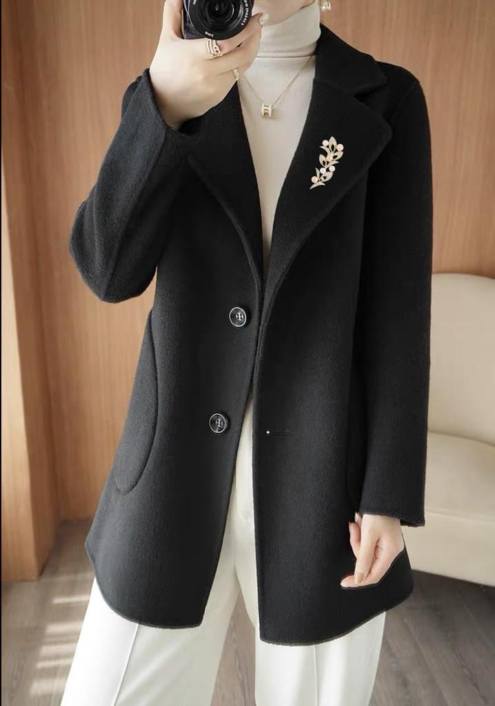 Freshwater Pearl Brooch Zircon Leaf Lovely Chest for Entrance Gift for Gift Case Included Corsage, Decoration, Graduation, Ceremony, Wedding,