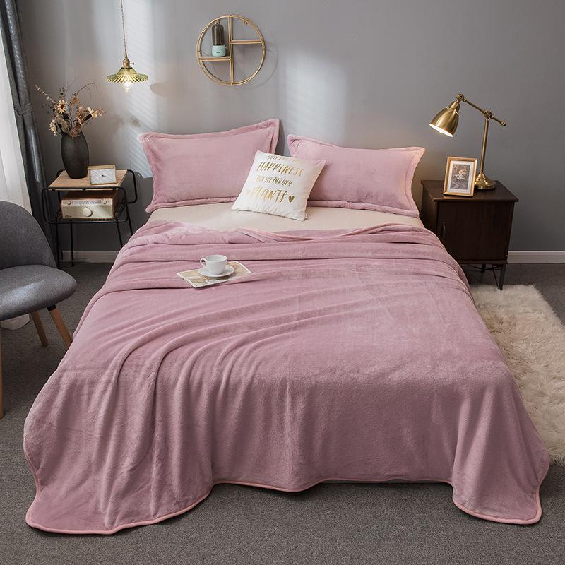 Однотонные молочные бархатные одеяла, утолщенные осенне-зимние чехлы для диванов, офисные ворсы, удобные коралловые фланелевые прямоугольные одеяла