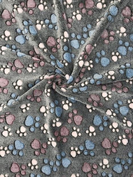 Fleece blanket 70x50 cm, dark paws