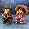 Студия JT Тот же дизайн One Piece 6,29 дюйма/16 см Сидячая поза Луффи Ророноа Зоро Партнер Коллекционная ценность Маленькие ИГРУШКИ из ПОЛИВИНИЛХЛОРИДА