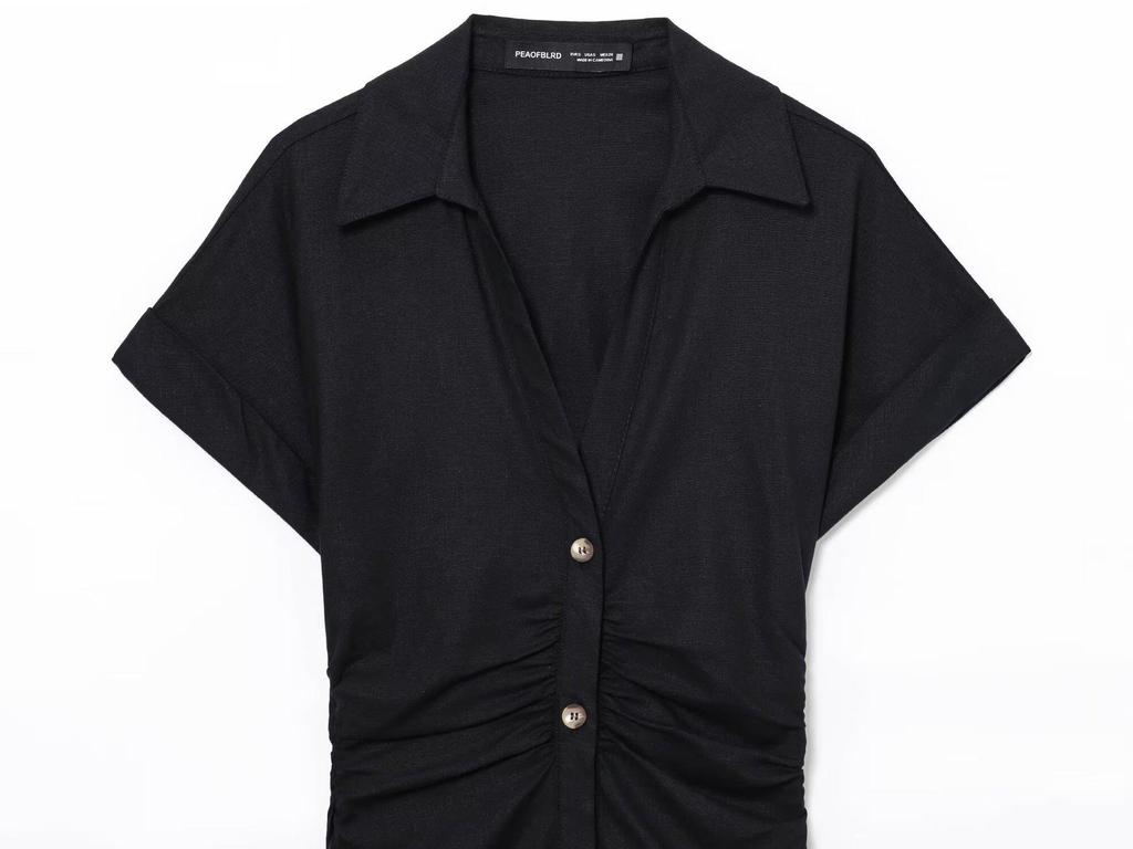 Женское летнее платье миди приталенного силуэта с V-образным вырезом из смеси льна 2025