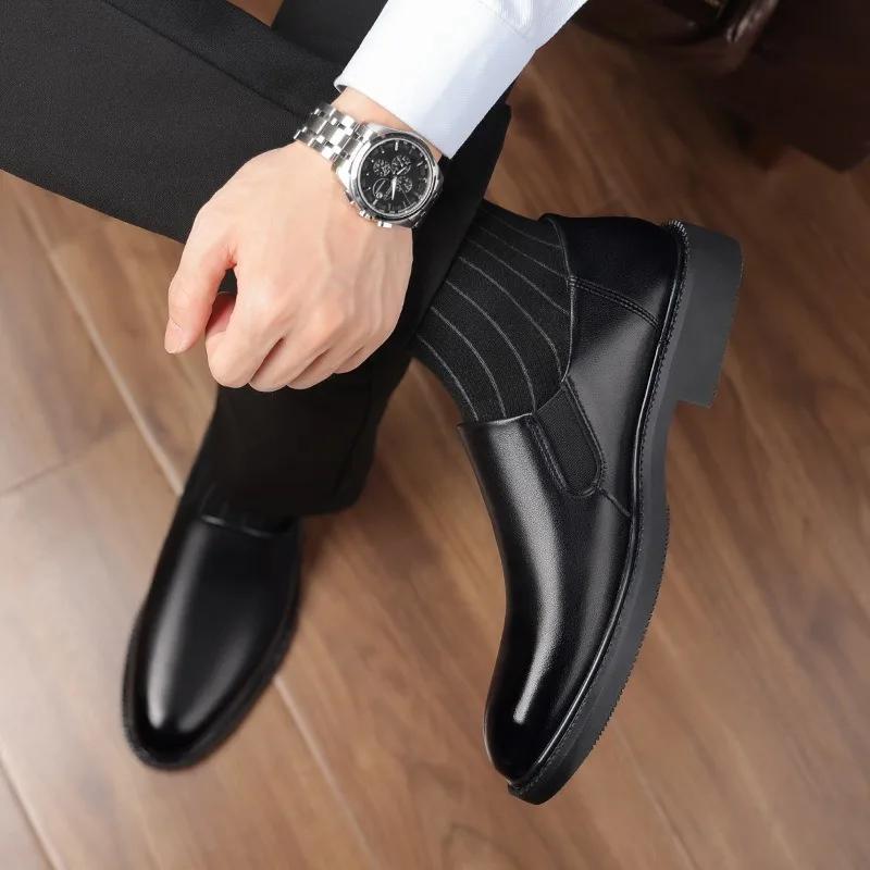 FashionDesigner Новые мужские мокасины весна-осень модные нескользящие дышащие туфли мужские легкие черные повседневные мужские кожаные туфли
