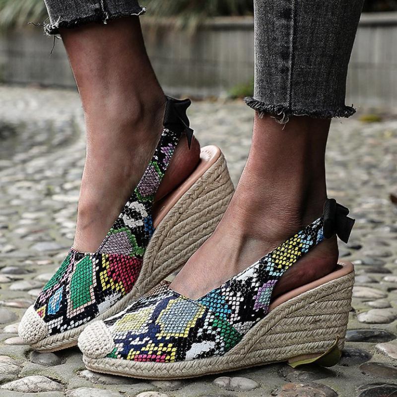 2025 Женские сандалии Обувь на танкетке Женские туфли с бантом Слипоны Змеиные танкетки Каблуки Женские Сандалии Большого размера chaussure femme WSH3930