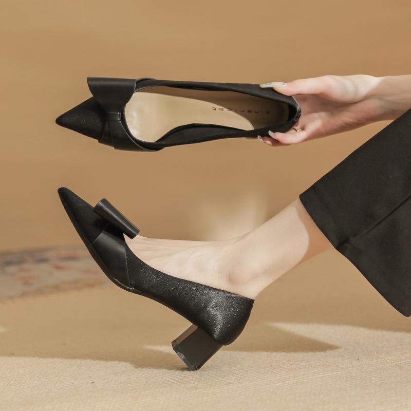 53008 [овчина] Французские туфли на высоком каблуке женские осень 2025 новая модель острый носок толстый каблук бант лодочки