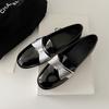 Французский бант один педаль круглый носок лакированная кожа толстый каблук лоферы женские весна 2025 новые маленькие кожаные туфли одинарные туфли
